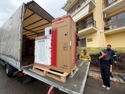 &Delta;ή&mu;&omicron;&sigmaf; &Mu;ά&nu;&delta;&rho;&alpha;&sigmaf;&ndash;&Epsilon;&iota;&delta;&upsilon;&lambda;&lambda;ί&alpha;&sigmaf;, Humanity Greece &kappa;&alpha;&iota; SUPERBET &sigma;&tau;&eta;&rho;ί&zeta;&omicron;&upsilon;&nu; 11 &pi;&upsilon;&rho;ό&pi;&lambda;&eta;&kappa;&tau;&epsilon;&sigmaf; &omicron;&iota;&kappa;&omicron;&gamma;έ&nu;&epsilon;&iota;&epsilon;&sigmaf; &sigma;&tau;&omicron; &Pi;ό&rho;&tau;&omicron; &Gamma;&epsilon;&rho;&mu;&epsilon;&nu;ό
