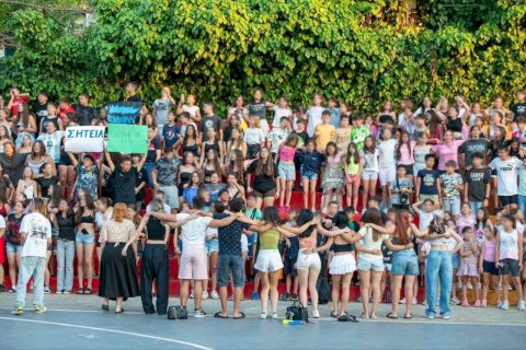 &Delta;&epsilon;&kappa;&alpha;&pi;έ&nu;&tau;&epsilon; &chi;&rho;ό&nu;&iota;&alpha; &mu;&epsilon;&tau;ά &xi;&alpha;&nu;ά &delta;&omega;&rho;&epsilon;ά&nu; &kappa;&alpha;&tau;&alpha;&sigma;&kappa;&eta;&nu;ώ&sigma;&epsilon;&iota;&sigmaf; &gamma;&iota;&alpha; &tau;&alpha; &pi;&alpha;&iota;&delta;&iota;ά &tau;&omicron;&upsilon; &Delta;ή&mu;&omicron;&upsilon; &Mu;ά&nu;&delta;&rho;&alpha;&sigmaf;&ndash;&Epsilon;&iota;&delta;&upsilon;&lambda;&lambda;ί&alpha;&sigmaf;