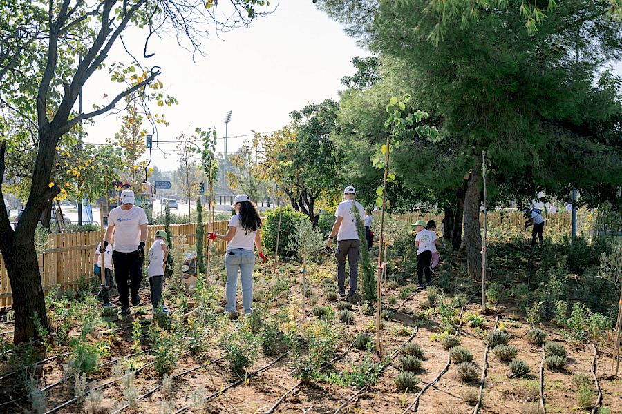 Αναγεννήθηκε το πάρκο των Εργατικών Κατοικιών με τη συμβολή του Αρμοδίου Γ. Δρίκου και τη συνεργασία με τη HELLENiQ ENERGY